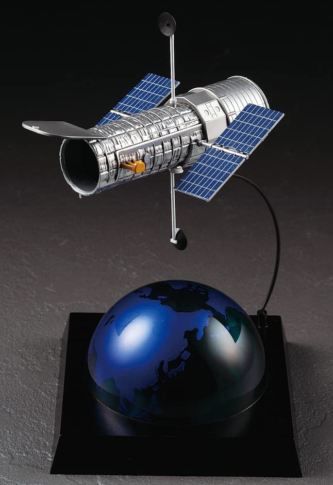 HASEGAWA - 1/200 Hubble Space Telescope 20Th Anniversary Plastic Model- Japan Figure Store - #1 Bring To You The Best Japanese Goods
