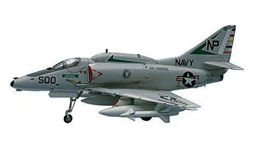 Hasegawa A-4e/f Skyhawk Plastic Model - Japan Figure