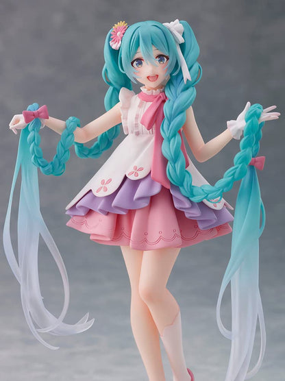 Taito Hatsune Miku Wonderland PVC Statue "Hatsune Miku Rapunzel" Figure From Japan- Japan Figure Store - #1 Bring To You The Best Japanese Goods
