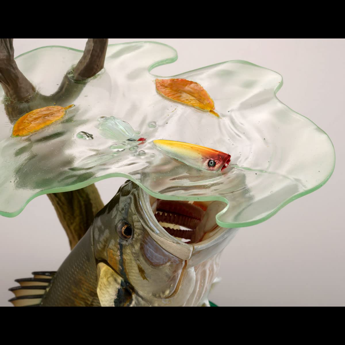 KAIYODO Strike Fantasy Micropterus Salmoides Figure- Japan Figure Store - #1 Bring To You The Best Japanese Goods