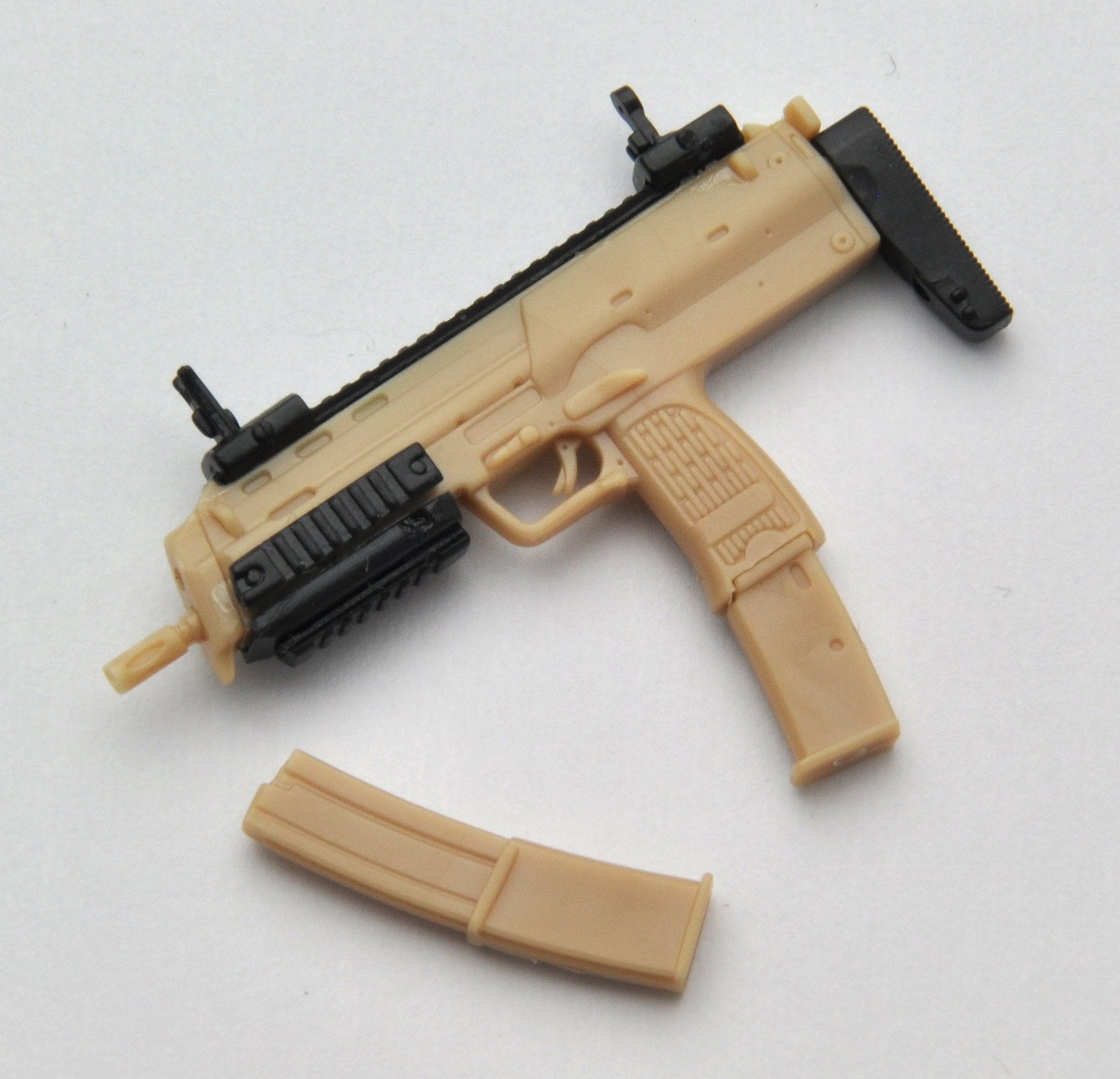 TOMYTEC La023 Military Series Little Armory Mp7A2 Type 1/12 Scale Plastic Model Kit- Japan Figure Store - #1 Bring To You The Best Japanese Goods