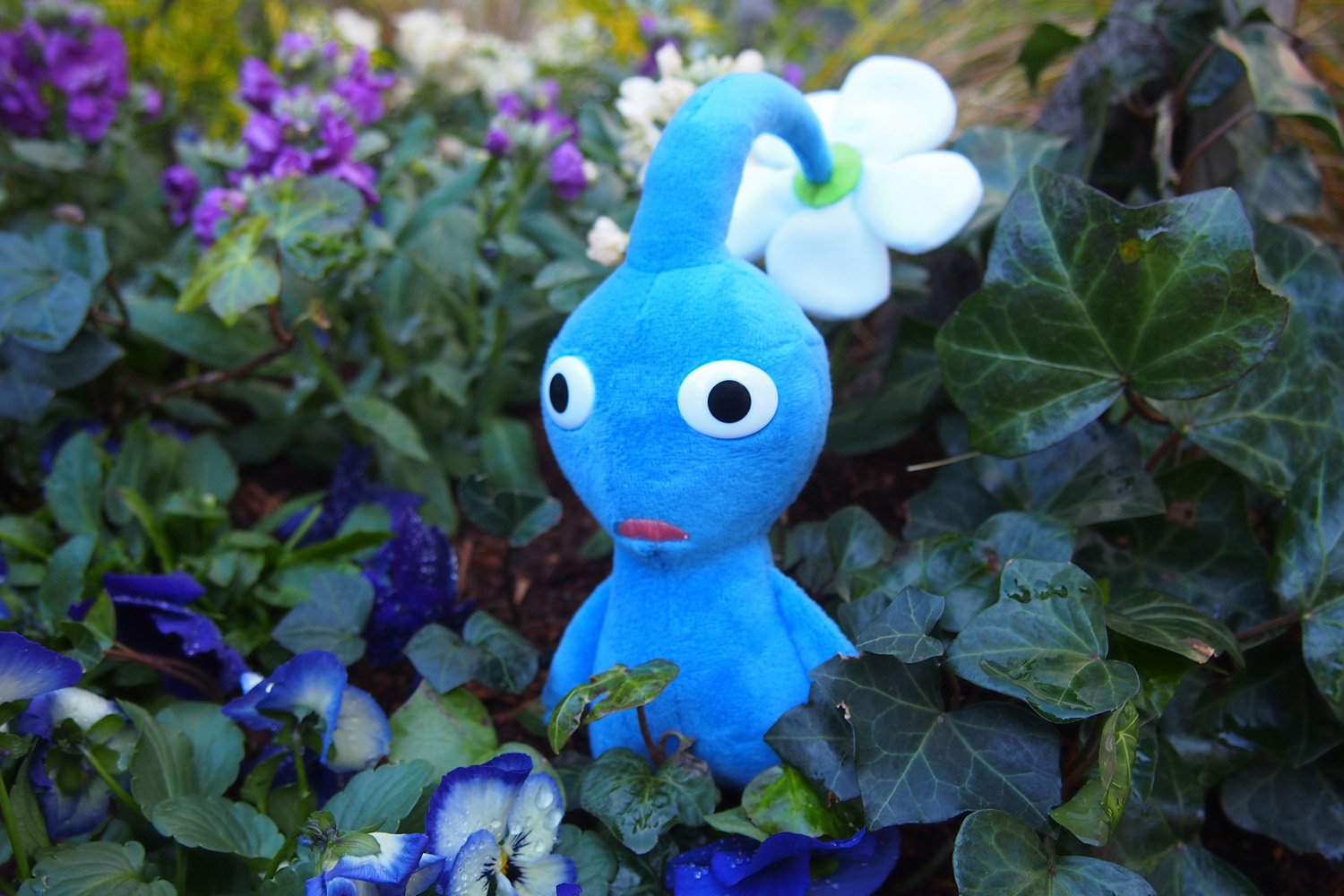 SAN-EI Blue Pikmin Plush Doll- Japan Figure Store - #1 Bring To You The Best Japanese Goods