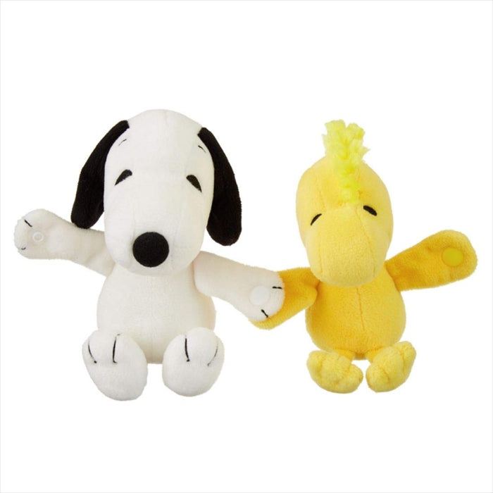 Sekiguchi Tight Nakayoshi Snoopy Plush Toy 682959- Japan Figure Store - #1 Bring To You The Best Japanese Goods