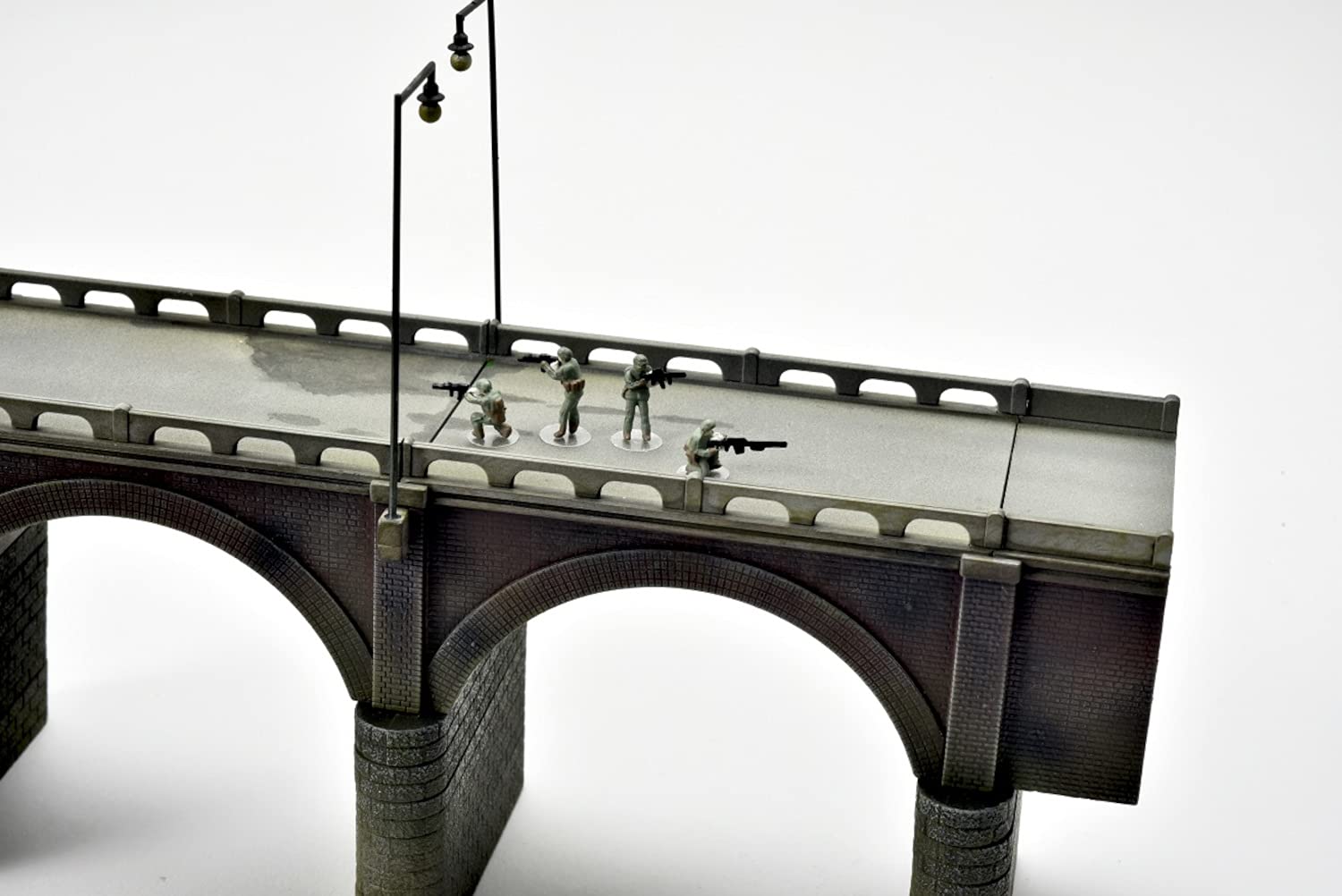 TOMYTEC Dcm13 Diocolle Combat 1/144 Decayed Bridge Plastic Model- Japan Figure Store - #1 Bring To You The Best Japanese Goods